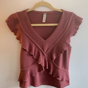 AMERICAN RAG TOP w/ RUFFLE DETAIL